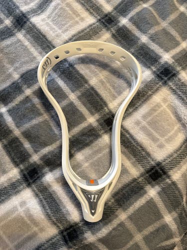 Warrior burn 2 men’s lacrosse head