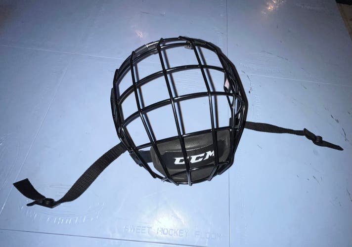 New Medium CCM Cage