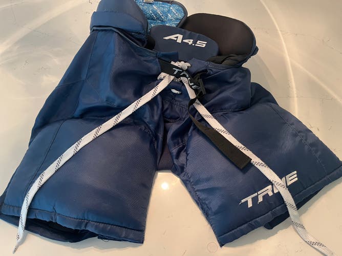 TRUE A4.5 Hockey pants- Junior Large- BLUE