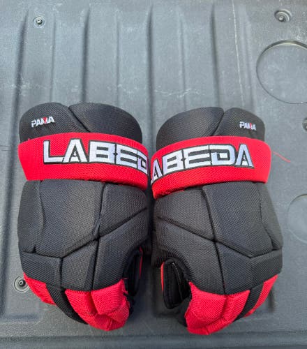 Pama Labeda Hockey Gloves