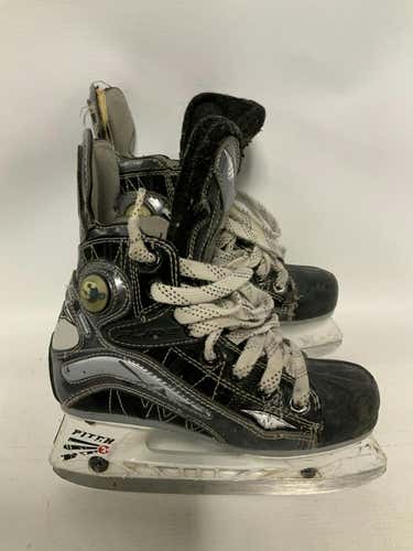 Used Pure S300 Junior 02 Ice Hockey Skates