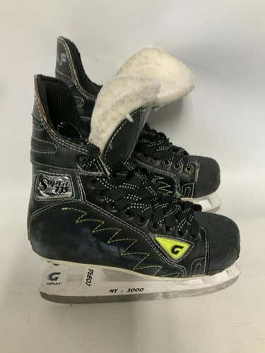 Used Graf Supra 735 Junior 03.5 Ice Hockey Skates