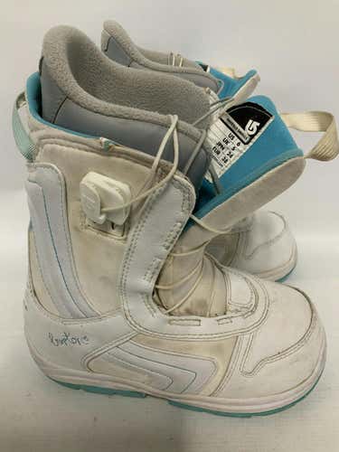 Used Burton Emerald Senior 6 Women's Snowboard Boots