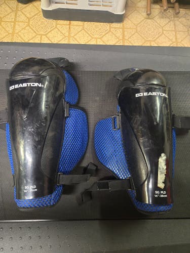 Used Senior Easton Pro Light 14" Shin Pads