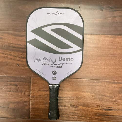 Selkirk Vanguard 2.0 Epic AvaLee Pickleball Paddle 8.0oz