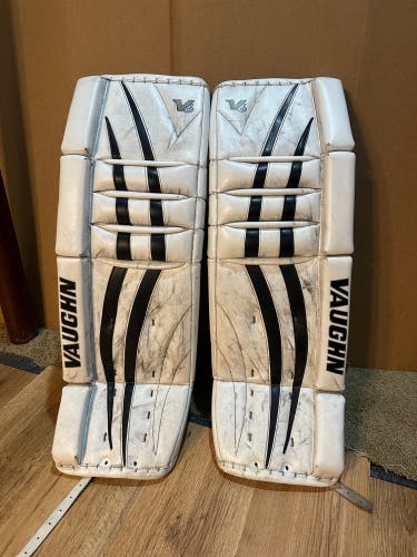 Vaughn Velocity V6 INT 30 +2 Goalie leg pads