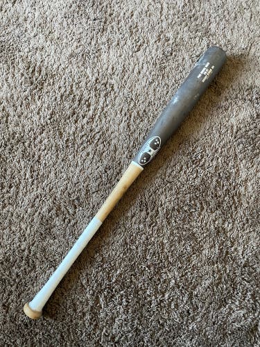 Trinity Pro Birch Wood Bat HK47 Model 34" Used