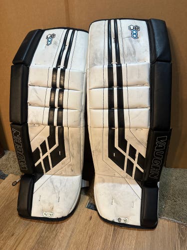 Vaughn Velocity VE8 Goalie Leg Pads 26 + 2