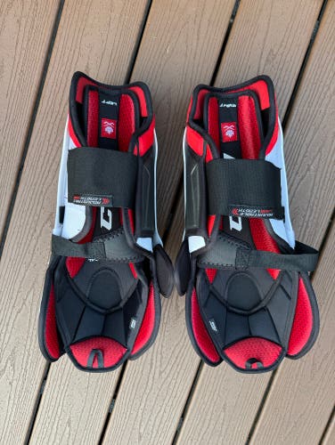Ccm Jetspeed FT4 Pro Shin Pads