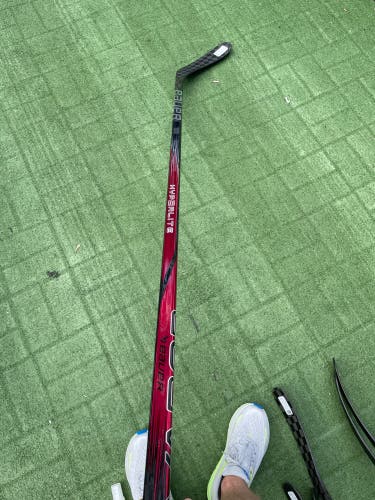 New Senior Bauer Right Handed P28 Vapor Hyperlite 2 Hockey Stick