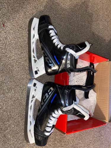CCM 7.5 RibCor 100k Pro Hockey Skates