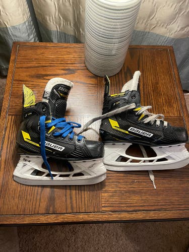 Bauer supreme m4 skates size 2.5EE wide