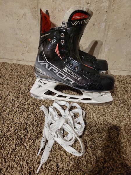 Used Senior Bauer Vapor X3.7 Hockey Skates Regular Width 8