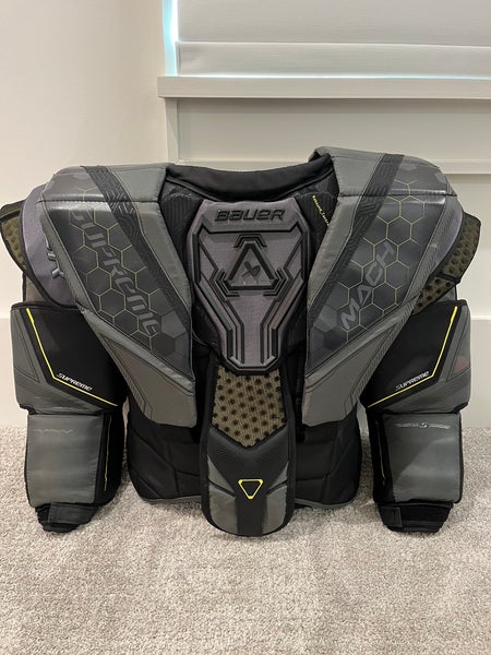 Bauer Mach Senior Goalie Chest Protector