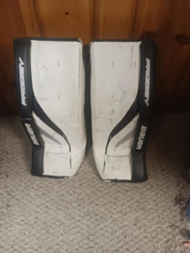 Used 22" Bauer Prodigy Goalie Leg Pads