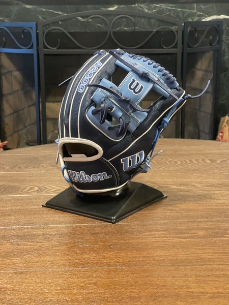 Wilson A2000 1786 Jan 2022 GOTM 11.5” Infield Baseball Glove