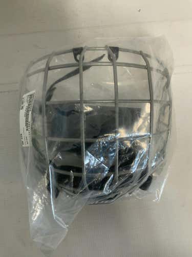 Used Bauer Fm2100 Md Hockey Helmets