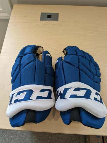 Used CCM HGTKPP Gloves 14"  Colorado Avalanche