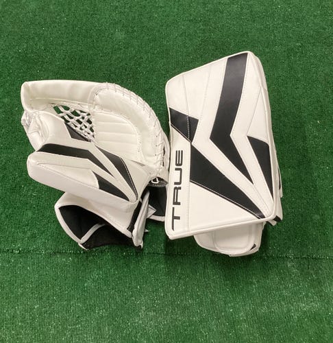 New Senior True Catalyst 7x3 Goalie Gloves & Blockers Regular