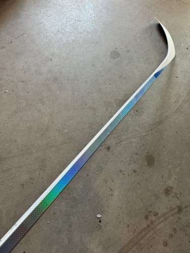 New Intermediate CCM Right Hand P92 55 Flex Pro Stock White FT Ghost Hockey Stick Blackout Pro+