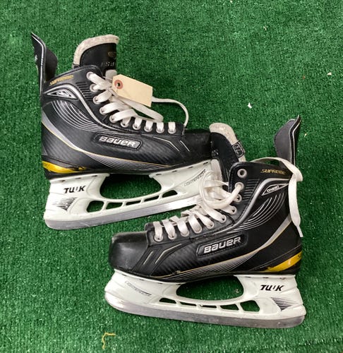 Used Senior Bauer Supreme One60 Hockey Skates Regular Width 7.5