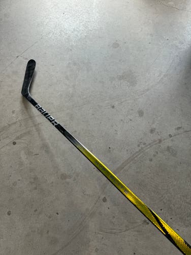 Used Senior Bauer Right Handed P90TM Pro Stock Vapor Hyperlite 2 Hockey Stick