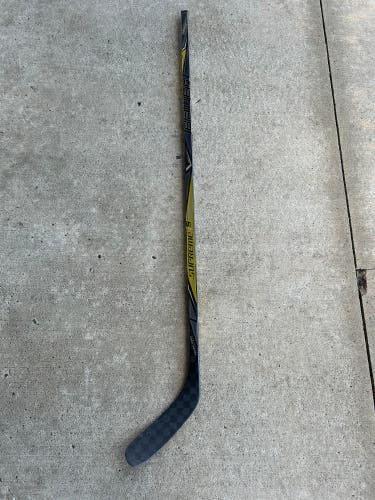 New Senior Bauer Right Handed 82 Flex P14 Pro Stock Supreme 1S Hockey Stick