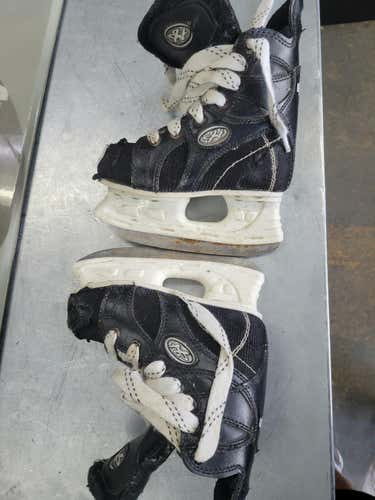 Used Hespeler Gps 250 Youth 12.0 Ice Hockey Skates