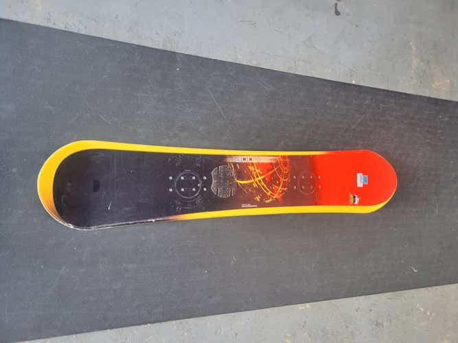 Used Factory Loop 138 Cm Men's Snowboards