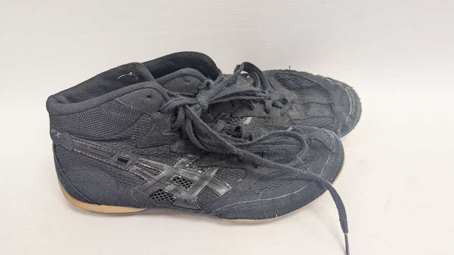 Used Asics Senior 8 Wrestling Shoes