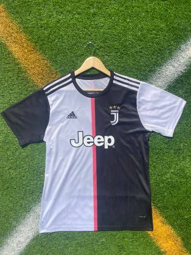 Juventus 2019 Home Ronaldo Retro Soccer Jersey