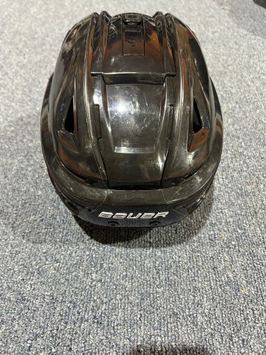 Used Medium Bauer Pro Stock Arizona Coyotes Re-Akt 150 Helmet