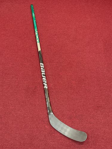 New Bauer P92M 87 Flex Left Hand Pro Stock Hyperlite Item#VTWE