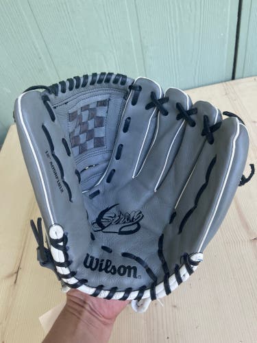 Gray Used Kid Pitch (9YO-13YO) Wilson A500 Right Hand Throw Infield Baseball Glove 12"