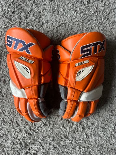 10 Time National Champions Syracuse STX Stallion 500 Lacrosse Gloves