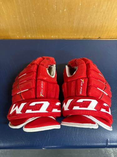 CCM 4 Roll Glove - Red 14”