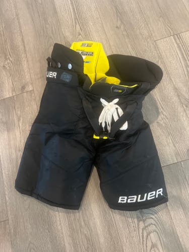 Used Junior Bauer Supreme 3S Pro Hockey Pants