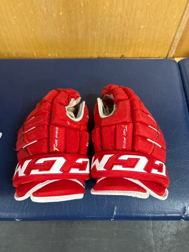 CCM 4 Roll Glove - Red 14”