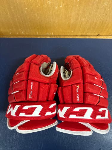 CCM 4 Roll Glove - Red 14”