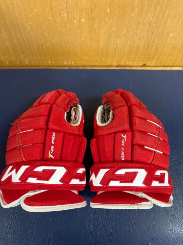 CCM 4 Roll Glove - Red 14”