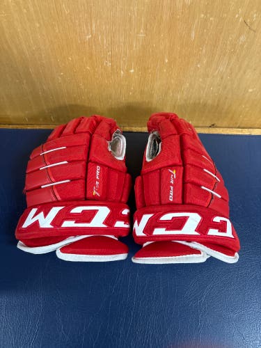 CCM 4 Roll Glove - Red 14”