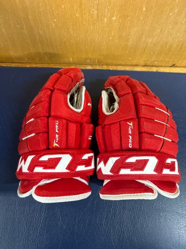 CCM 4 Roll Glove - Red 14”