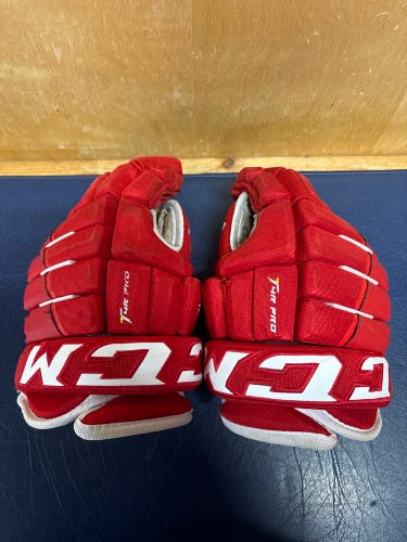 CCM 4 Roll Glove - Red 13”