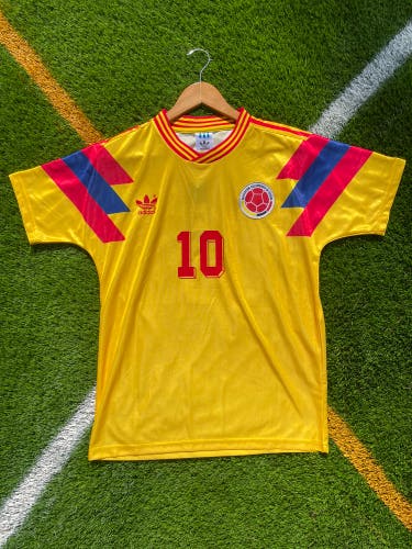 Colombia 1990 Home Valderrama Retro Soccer Jersey