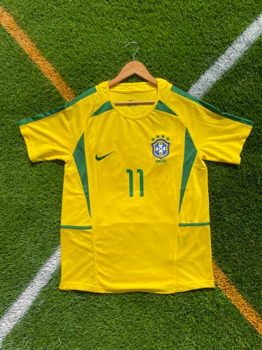 Brazil 2002 Home Ronaldinho Retro Soccer Jersey