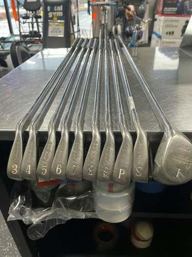 Used Palm Springs 3i-sw Regular Flex Steel Shaft Iron Sets