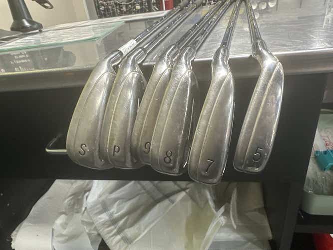 Used Dynacraft Prophet 6 Piece Stiff Flex Steel Shaft Men's Package Sets