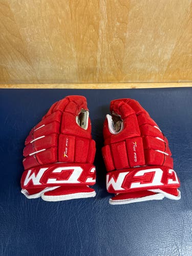 CCM 4 Roll Glove - Red 13”