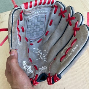 Gray Used Kid Pitch (9YO-13YO) Rawlings Right Hand Throw Softball Glove 10.5"