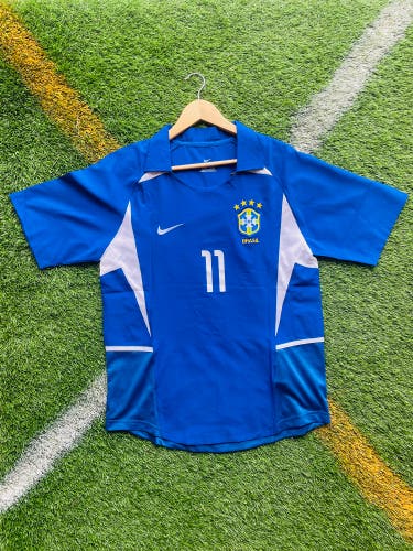 Brazil 2002 Away Ronaldinho Retro Soccer Jersey